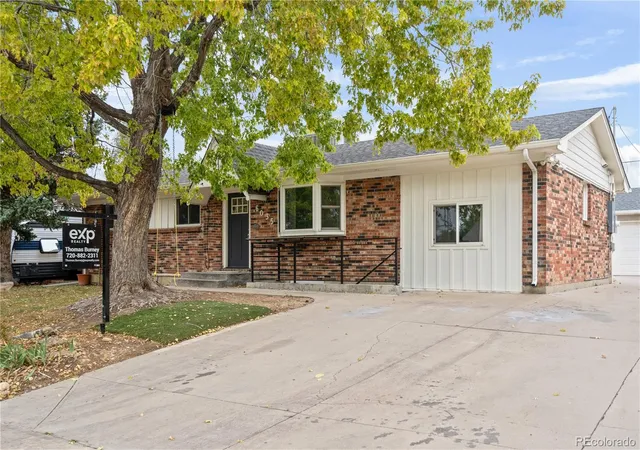 Photo 2 of Single family home for sale at 6035 Utica St, Arvada, CO 80003 | MLS# 1521853 | Listing updated on 2026-09-24