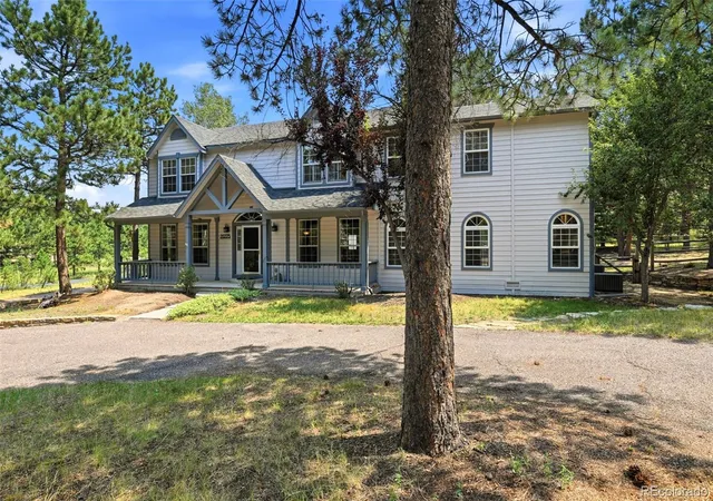 Photo 3 of Single family home for sale at 20225 Lost Arrowhead Dr, Monument, CO 80132 | MLS# 7774573 | Listing updated on 2026-09-26