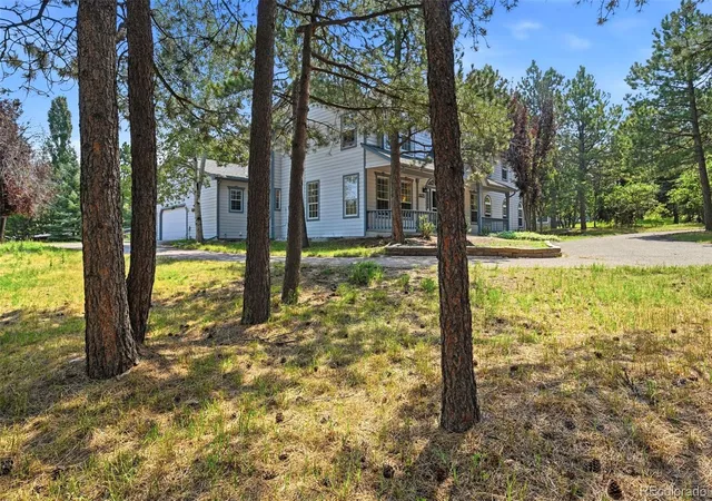 Photo 4 of Single family home for sale at 20225 Lost Arrowhead Dr, Monument, CO 80132 | MLS# 7774573 | Listing updated on 2026-09-26