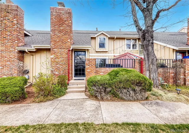 Photo 1 of Townhouse for sale at 11603 Elk Head Range Rd, Littleton, CO 80127 | MLS# 8538834 | Listing updated on 2026-10-10