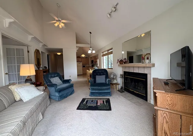 Photo 4 of Sale Pending at 1010 S Saint Vrain Ave #4, Estes Park, CO 80517 | MLS# IR1068149 | Listing updated on 2026-10-09