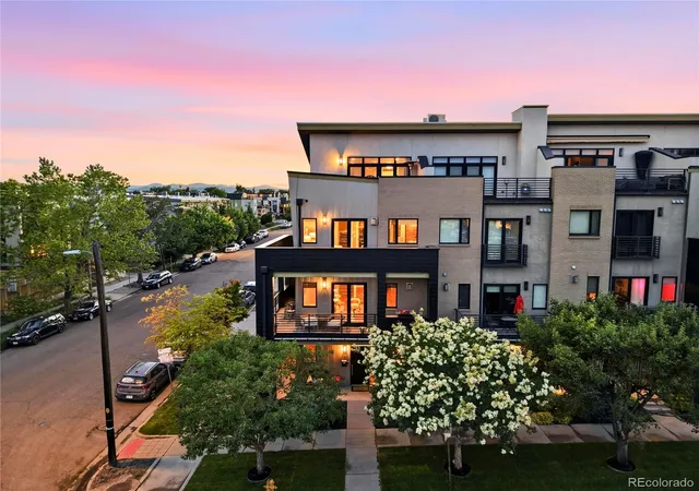Townhouse for sale at 2501 Bryant St, Denver, CO 80211 | MLS# 4784366