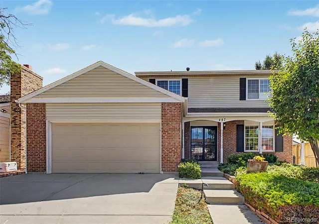 Photo 3 of Single family home for sale at 487 S Kingston Cir, Aurora, CO 80012 | MLS# 3327800 | Listing updated on 2026-10-08