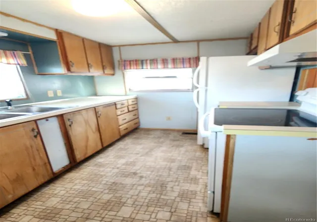 Photo 3 of Manufactured home for sale at 729 17th Avenue, Longmont, CO 80501 | MLS# 9249220 | Listing updated on 2026-09-08