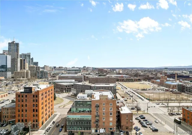 Listing Photo 2 - Condo for sale in building located at 1127 Auraria Pkwy, Denver, CO 80204 - Unit #302