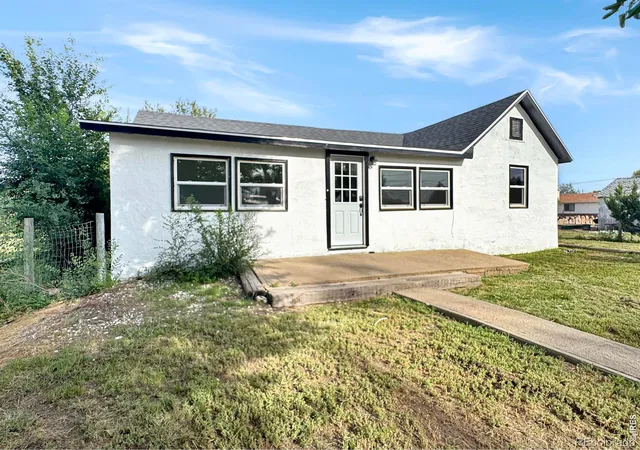 Photo 2 of Single family home for sale at 504 N 6th Avenue, Sterling, CO 80751 | MLS# IR1068182 | Listing updated on 2026-09-29