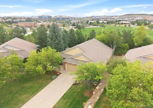 Photo 3 of Single family home for sale at 9720 Brook Hl Ct, Lone Tree, CO 80124 | MLS# 5934933 | Listing updated on 2026-09-30