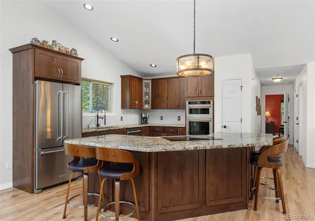Photo 2 of Single family home for sale at 9552 Pine Springs Dr, Morrison, CO 80465 | MLS# 6155469 | Listing updated on 2026-09-24