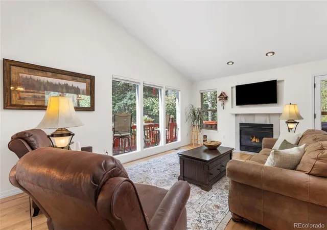 Photo 4 of Single family home for sale at 9552 Pine Springs Dr, Morrison, CO 80465 | MLS# 6155469 | Listing updated on 2026-09-24
