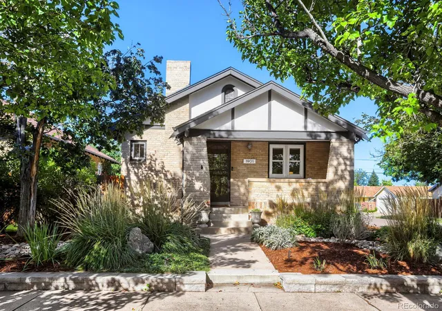 Photo 2 of Single family home for sale at 1901 S Sherman St, Denver, CO 80210 | MLS# 2127709 | Listing updated on 2026-10-13