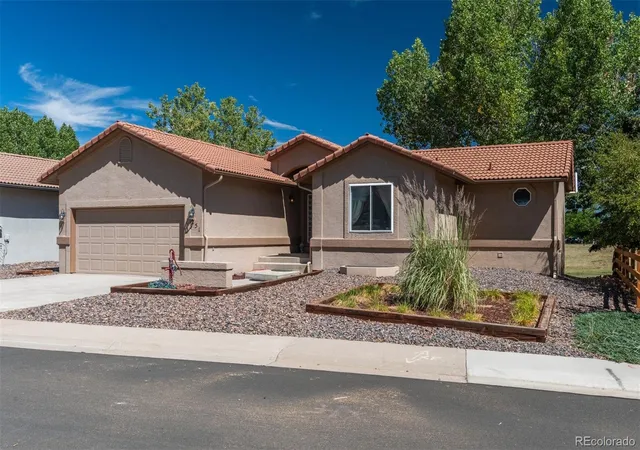 Photo 3 of Single family home for sale at 251 Las Lunas St, Castle Rock, CO 80104 | MLS# 2760706 | Listing updated on 2026-09-24