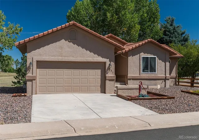 Photo 3 of Single family home for sale at 251 Las Lunas St, Castle Rock, CO 80104 | MLS# 2760706 | Listing updated on 2026-09-24