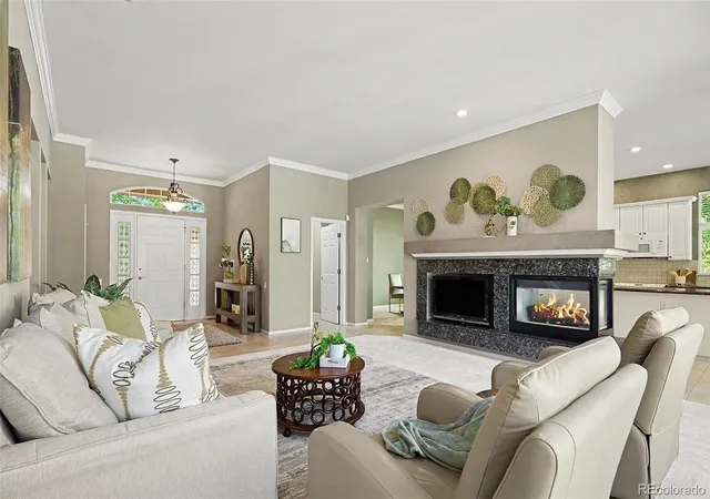 Photo 3 of Single family home for sale at 253 Huntley Ct, Castle Pines, CO 80108 | MLS# 4318057 | Listing updated on 2026-09-23