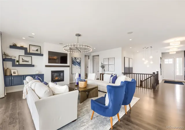 Photo 4 of Single family home for sale at 215 Alumroot St, Castle Rock, CO 80104 | MLS# 7030093 | Listing updated on 2026-09-24