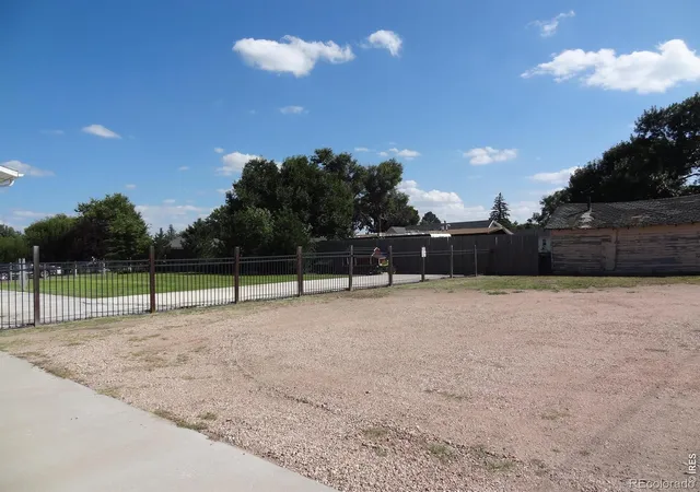 Photo 4 of Sale Pending at 340 N Phelan Ave, Holyoke, CO 80734 | MLS# IR1068219 | Listing updated on 2026-09-24