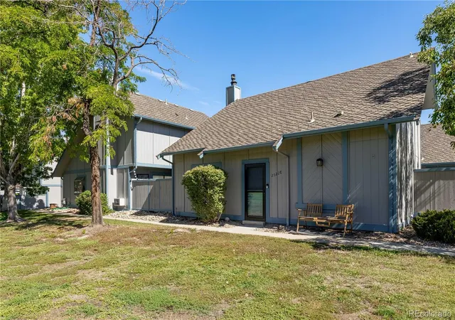 Photo 3 of Townhouse for sale at 2522 S Worchester Ct #E, Aurora, CO 80014 | MLS# 7552216 | Listing updated on 2026-09-23