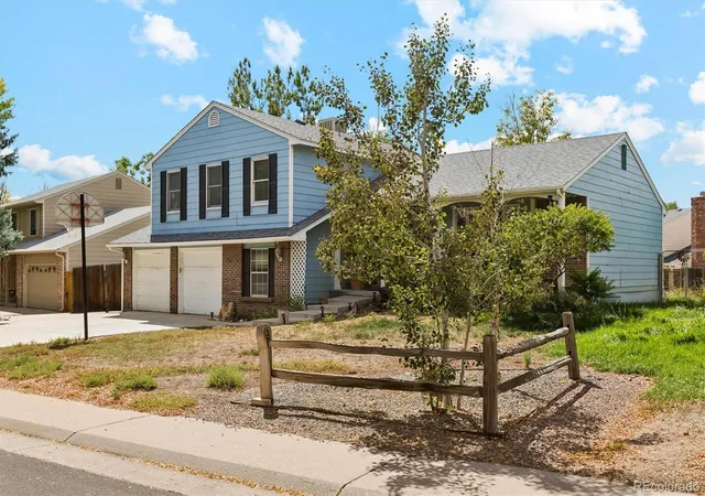 Photo 2 of Single family home for sale at 2031 S Richfield St, Aurora, CO 80013 | MLS# 2214283 | Listing updated on 2026-09-12