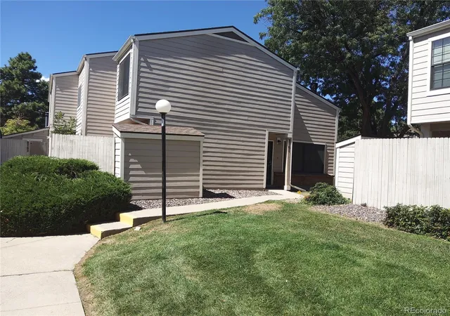 Photo 3 of Townhouse for sale at 8761 Yukon St, Arvada, CO 80005 | MLS# 1847000 | Listing updated on 2026-09-19