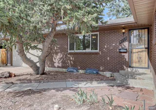 Photo 1 of Single family home for sale at 9535 W Kentucky Ave, Lakewood, CO 80226 | MLS# 7246769 | Listing updated on 2026-10-02