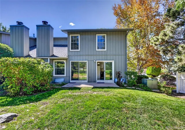Listing Photo 2 - Condo for sale in building located at 2784 S Wheeling Wy, Aurora, CO 80014