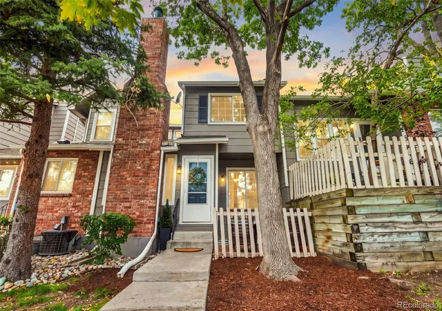 Photo 3 of Townhouse for sale at 737 S Depew St, Lakewood, CO 80226 | MLS# 2349677 | Listing updated on 2026-09-21