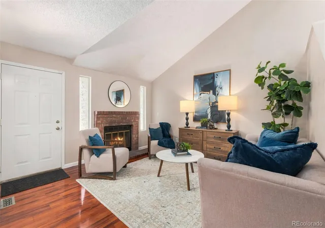 Photo 4 of Townhouse for sale at 737 S Depew St, Lakewood, CO 80226 | MLS# 2349677 | Listing updated on 2026-09-21