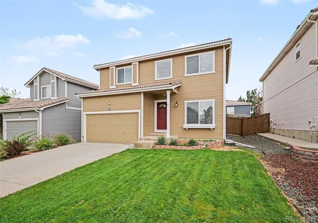 Photo 2 of Single family home for sale at 4435 Lyndenwood Cir, Highlands Ranch, CO 80130 | MLS# 4861938 | Listing updated on 2026-09-23