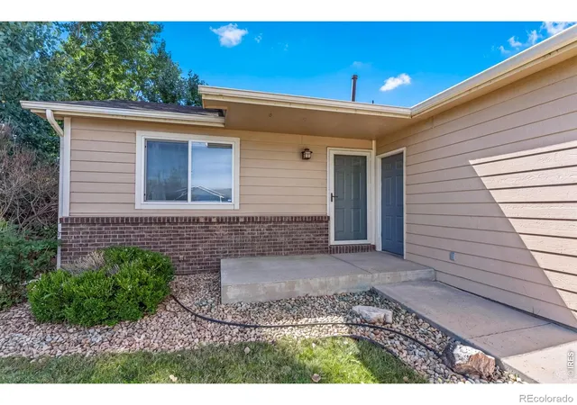 Photo 3 of Sale Pending at 320 E Lilac St, Milliken, CO 80543 | MLS# IR1068243 | Listing updated on 2026-09-23