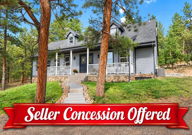 Single family home for sale at 8281 Inca Rd, Larkspur, CO 80118 | MLS# 5526518