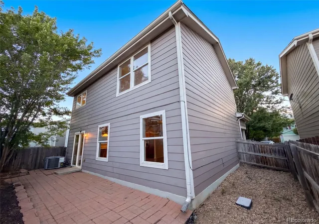 Photo 4 of Single family home for sale at 10590 Butte Dr, Longmont, CO 80504 | MLS# 6333910 | Listing updated on 2026-09-17