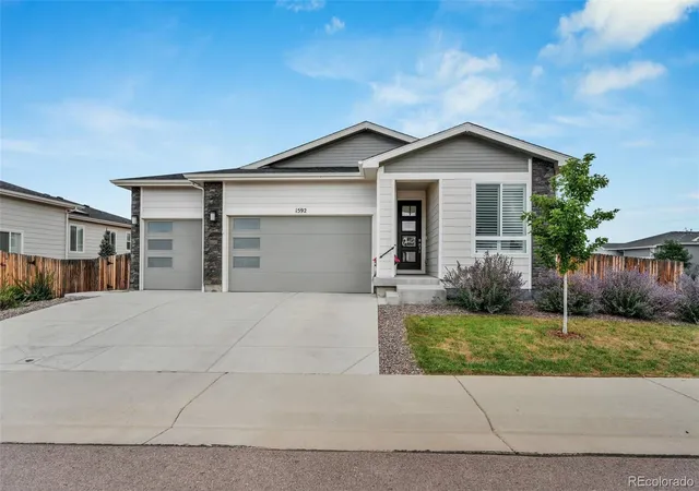 Photo 1 of Single family home for sale at 1592 Maggie Mae Ln, Castle Rock, CO 80104 | MLS# 8052139 | Listing updated on 2026-09-26
