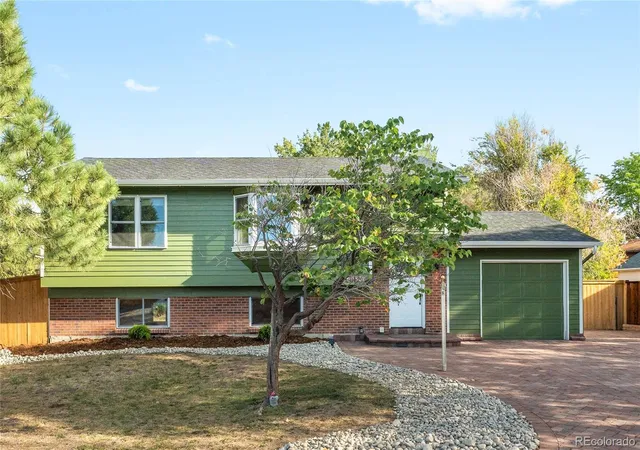 Photo 1 of Sale Pending at 11019 Brownstone Dr, Parker, CO 80138 | MLS# 9770294 | Listing updated on 2026-09-21