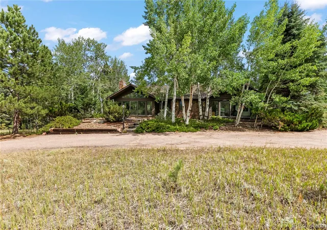 Photo 3 of Single family home for sale at 580 Mills Ranch Rd, Woodland Park, CO 80863 | MLS# 4466202 | Listing updated on 2026-09-28