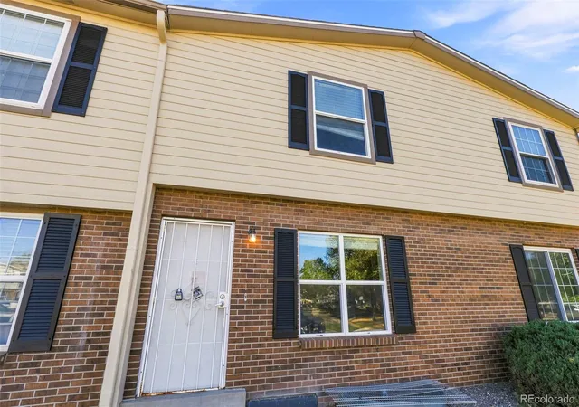 Photo 2 of Townhouse for sale at 16495 E 17th Place #C, Aurora, CO 80011 | MLS# 7453927 | Listing updated on 2026-09-14
