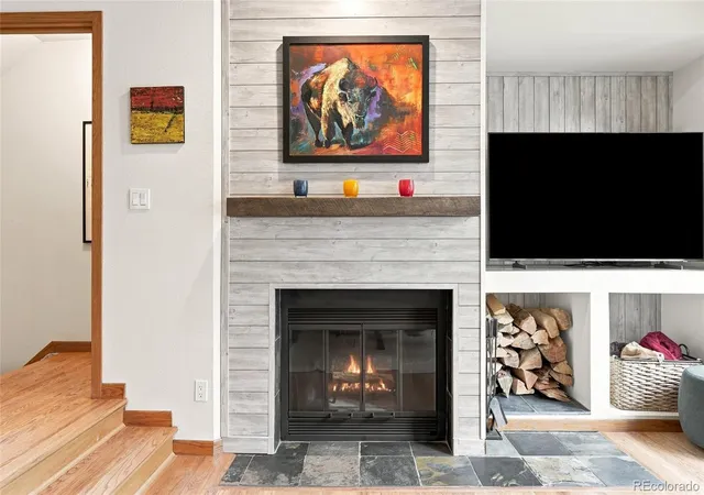 Listing Photo 5 - Condo for sale in building located at 742 Ridgeside Dr, Golden, CO 80401
