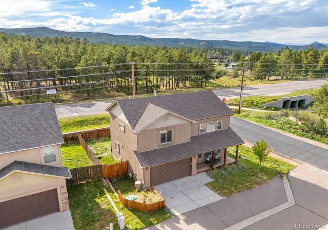 Photo 2 of Single family home for sale at 701 Valley View Dr, Woodland Park, CO 80863 | MLS# 3708745 | Listing updated on 2026-10-01