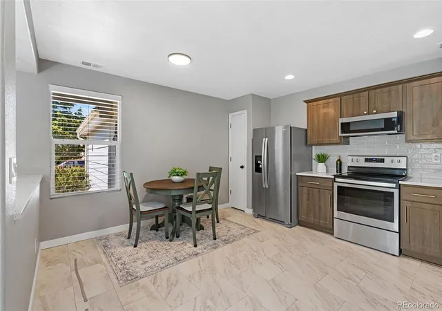 Photo 4 of Townhouse for sale at 882 Mockingbird Ln, Brighton, CO 80601 | MLS# 4474558 | Listing updated on 2026-09-10