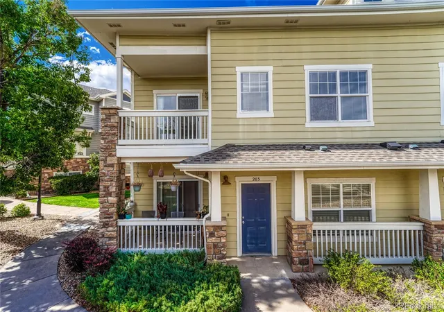 Listing Photo 4 - Condo for sale in building located at 9585 Pearl Cir, Parker, CO 80134 - Unit #203