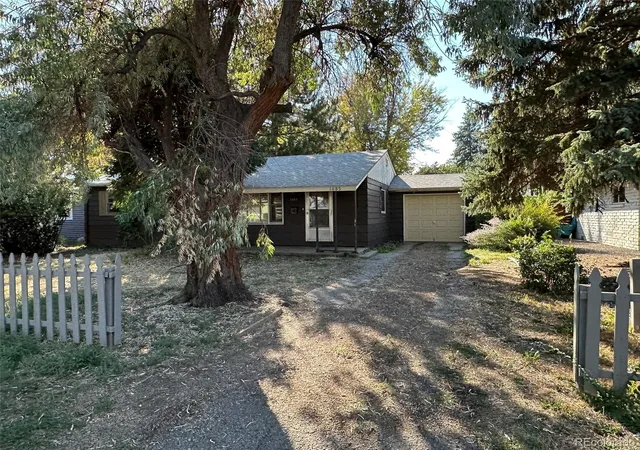 Photo 1 of Single family home for sale at 1685 Quay St, Lakewood, CO 80214 | MLS# 5968703 | Listing updated on 2026-09-24