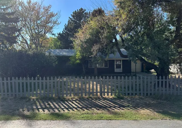 Photo 2 of Single family home for sale at 1685 Quay St, Lakewood, CO 80214 | MLS# 5968703 | Listing updated on 2026-09-24