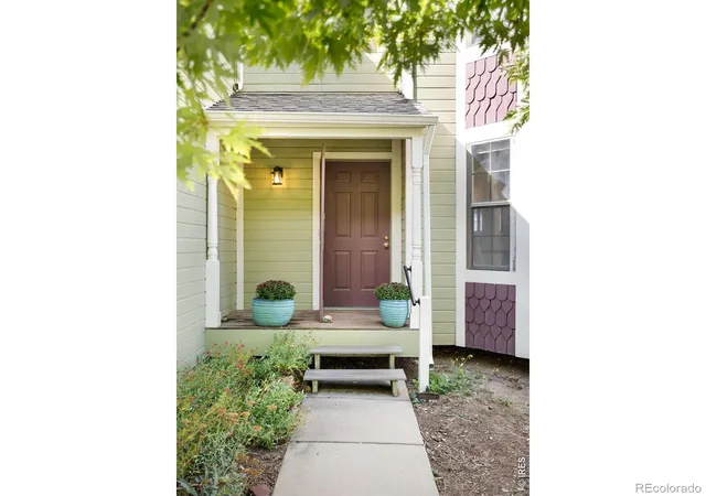 Photo 1 of Single family home for sale at 521 W Sycamore Cir, Louisville, CO 80027 | MLS# IR1068304 | Listing updated on 2026-09-17