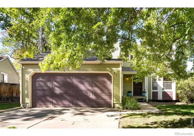Photo 3 of Single family home for sale at 521 W Sycamore Cir, Louisville, CO 80027 | MLS# IR1068304 | Listing updated on 2026-09-17