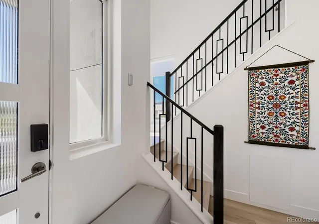 Photo 3 of Townhouse for sale at 28 Oneida Ct, Denver, CO 80230 | MLS# 4083200 | Listing updated on 2026-09-23