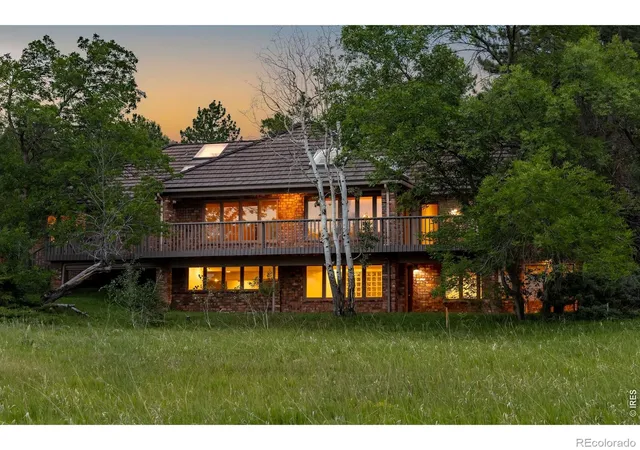 Photo 2 of Single family home for sale at 543 Linden Park Dr, Boulder, CO 80304 | MLS# IR1068318 | Listing updated on 2026-10-08
