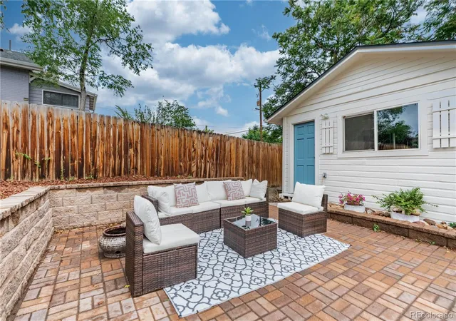 Photo 3 of Single family home for sale at 2918 Ames St, Wheat Ridge, CO 80214 | MLS# 8282170 | Listing updated on 2026-09-25