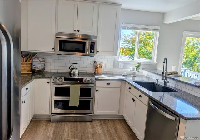 Photo 4 of Single family home for sale at 8834 Pochard St, Littleton, CO 80126 | MLS# 7826988 | Listing updated on 2026-10-09
