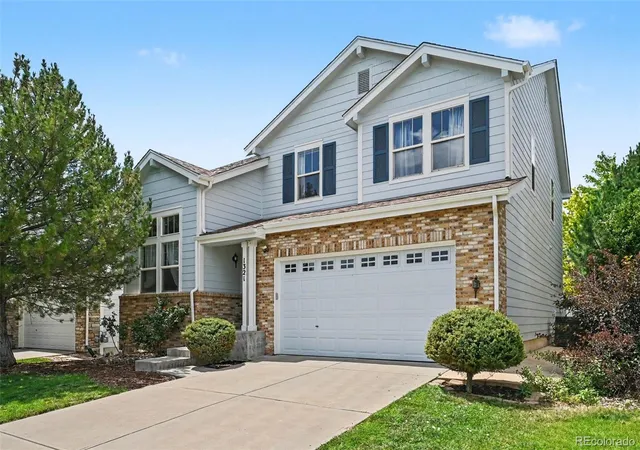 Photo 3 of Sale Pending at 1321 Biloxi Ct, Aurora, CO 80018 | MLS# 2216484 | Listing updated on 2026-10-06