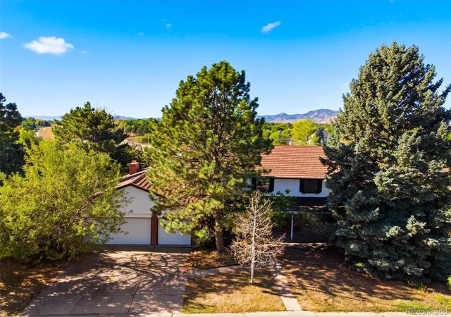 Photo 2 of Single family home for sale at 7820 W David Dr, Littleton, CO 80128 | MLS# 3284634 | Listing updated on 2026-09-19