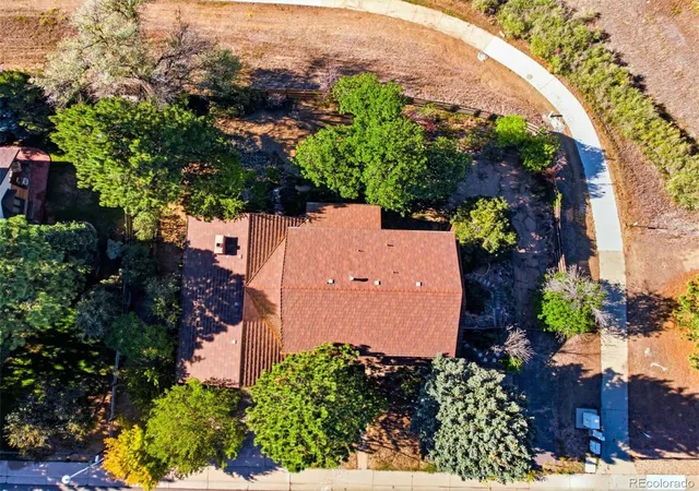 Photo 3 of Single family home for sale at 7820 W David Dr, Littleton, CO 80128 | MLS# 3284634 | Listing updated on 2026-09-19