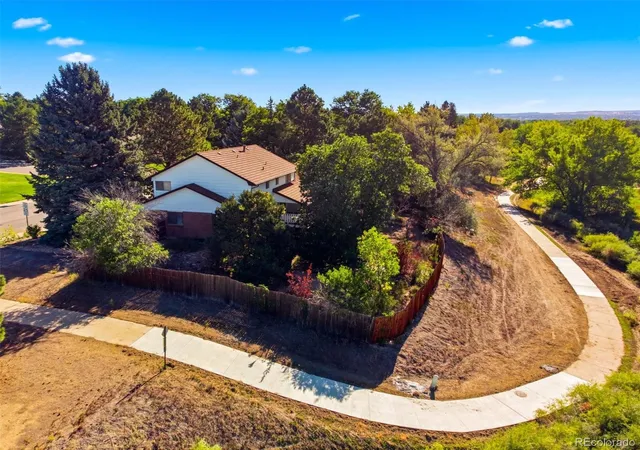 Photo 4 of Single family home for sale at 7820 W David Dr, Littleton, CO 80128 | MLS# 3284634 | Listing updated on 2026-09-19